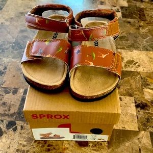 boys sandals
